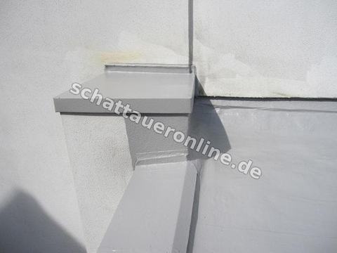 Flat roof sealing in Mainz with liquid plastic and detailed connections - project picture 004