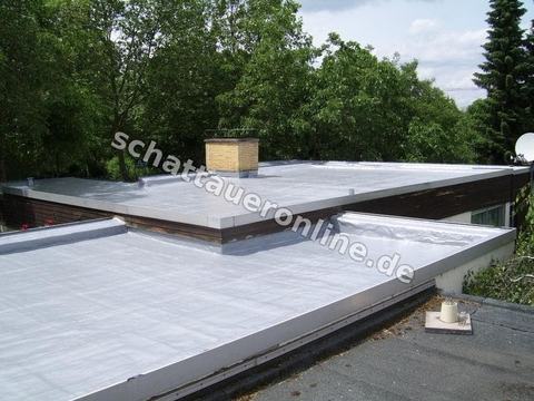 Flat roof sealing in Mainz with liquid plastic and detailed connections - project image 002