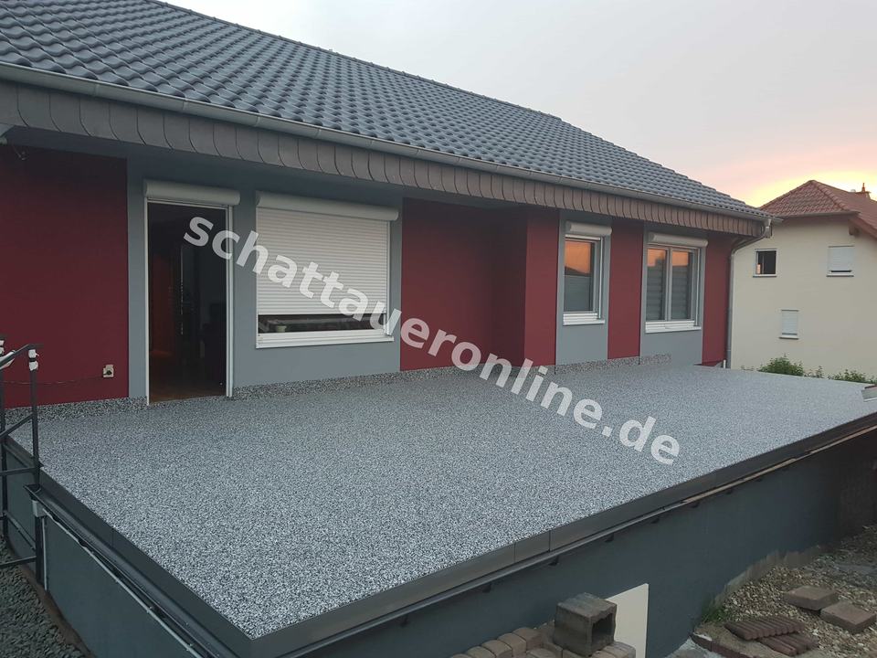 Terrace with liquid plastic sealing and robust wear layer - project image 004