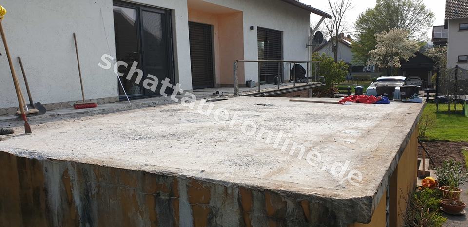 Terrace with liquid plastic sealing and robust wear layer - project image 054