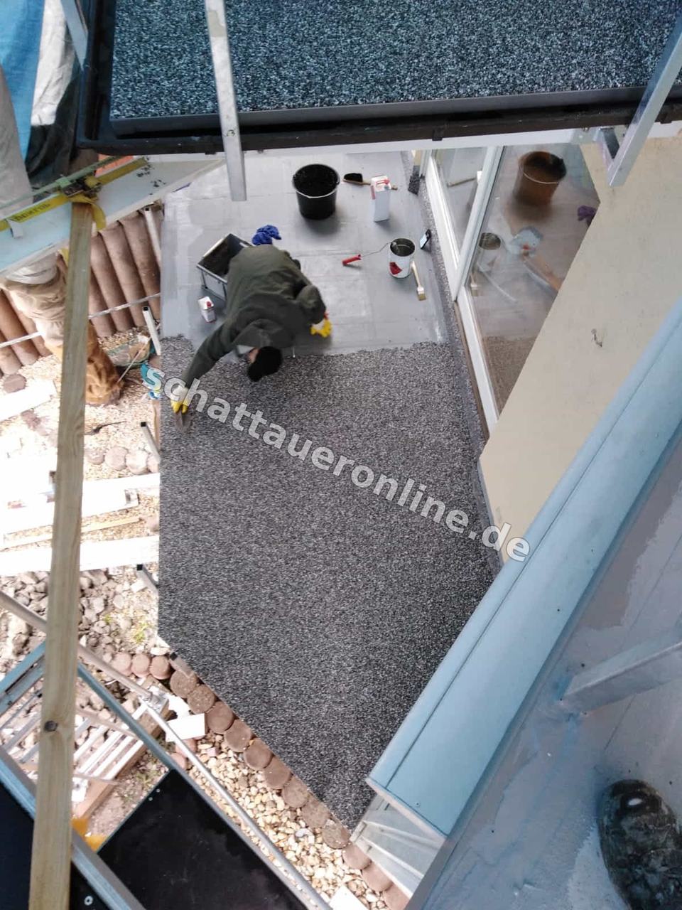 Terrace with liquid plastic sealing and robust wear layer - project image 020