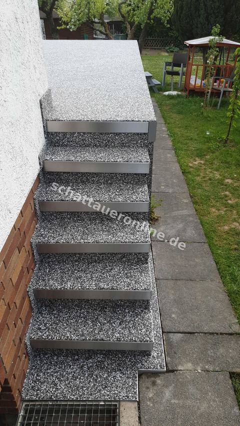 Treppenbeschichtung im Aussenbereich mit rutschhemmender Oberflaeche - Projektbild 021